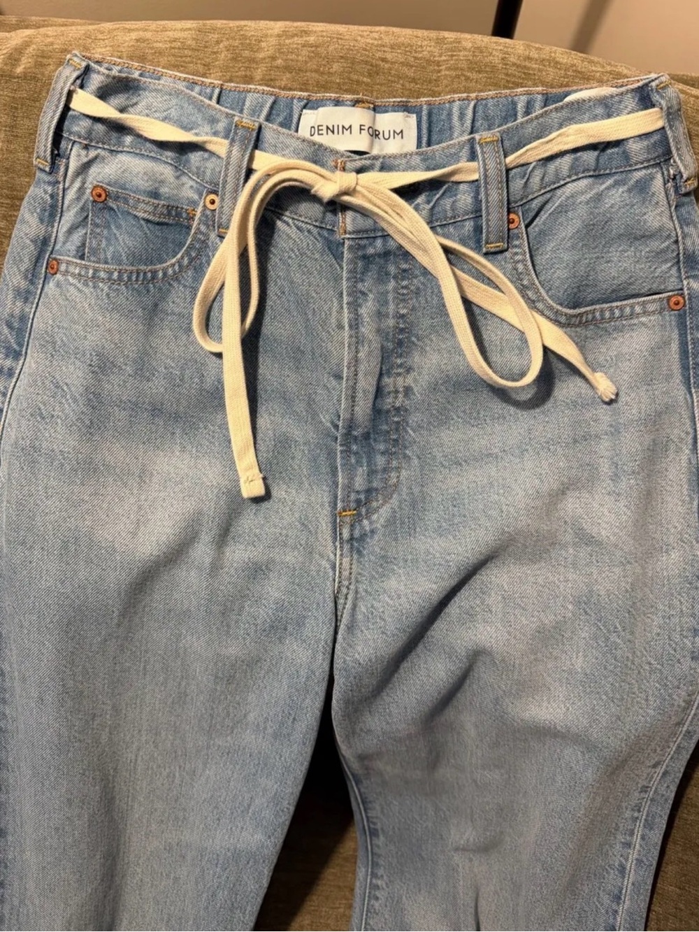 Aritzia Denim Forum The 90s So-Soft Low-Rise Baggy Jean